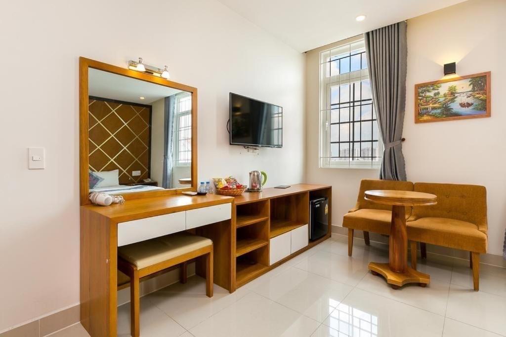 Thiên Cung Khách sạn 2*